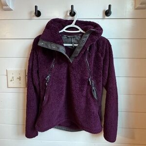 Kuhl flight pullover